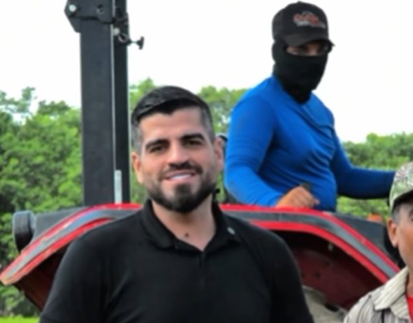 Prefeito Leomar Maia acompanha cortes de terra e reforça apoio aos agricultores de Belém do Brejo do Cruz